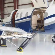 Electric Loader lowering from fixed wing aircraft